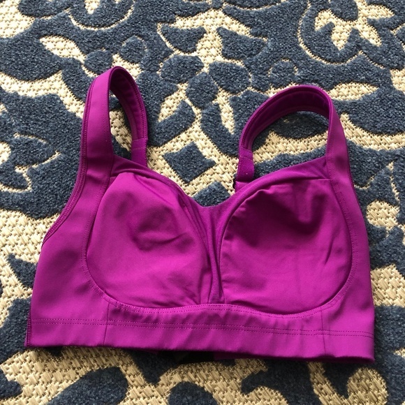 Lululemon Ta Ta Tamer - Picture 1 of 5